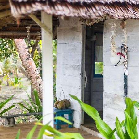 Tailana Island Pulau Banyak Hotel Alaban Ngoại thất bức ảnh