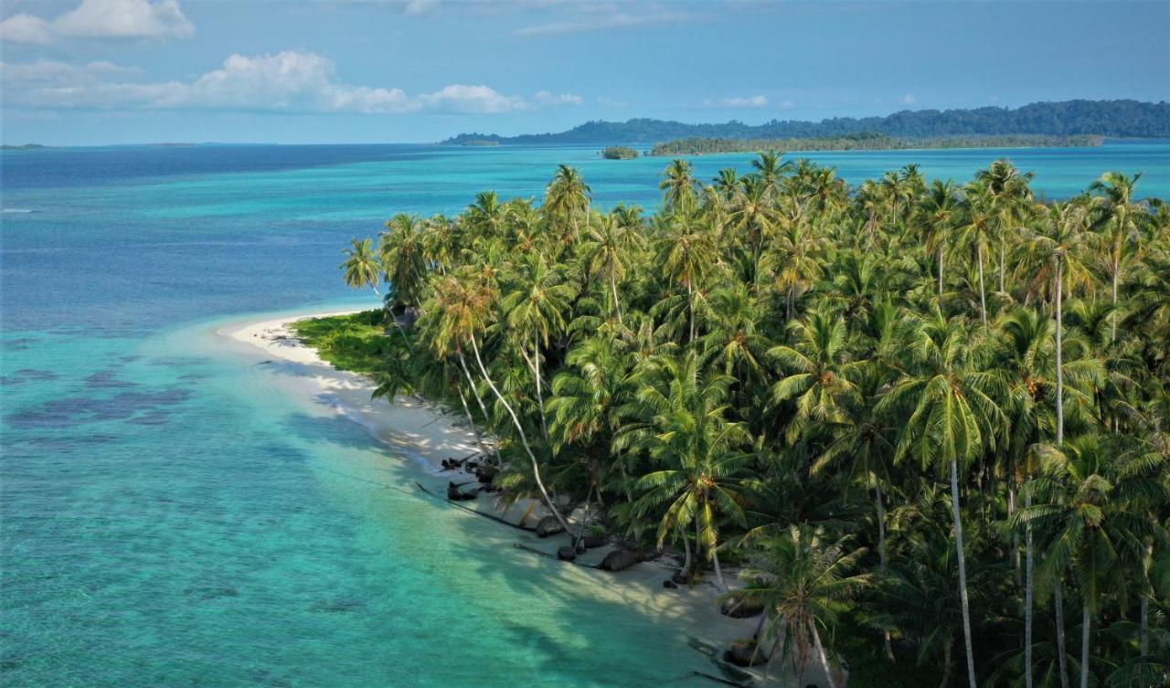 Tailana Island Pulau Banyak Hotel Alaban Ngoại thất bức ảnh