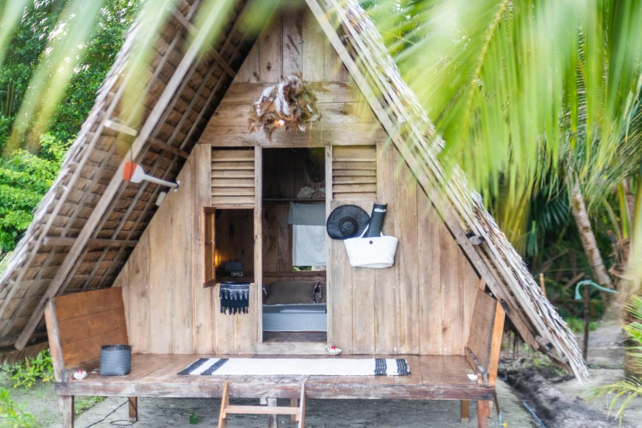 Tailana Island Pulau Banyak Hotel Alaban Ngoại thất bức ảnh